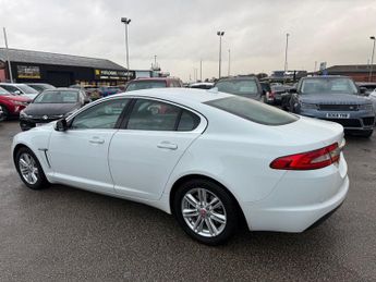 JAGUAR XF 2.2d Luxury Saloon 4dr Diesel Auto Euro 5 (s/s) (163 ps)
