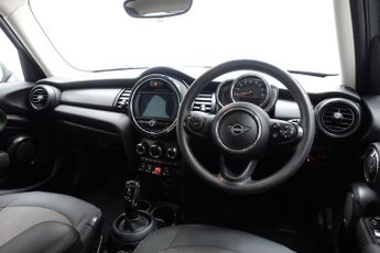 MINI HATCH 1.5 Cooper Classic Hatchback 5dr Petrol Steptronic Euro 6 (s/s) 
