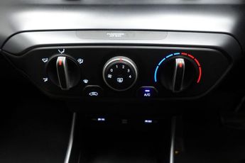 HYUNDAI I20 1.0 T-GDi MHEV SE Connect Hatchback 5dr Petrol Hybrid DCT Euro 6