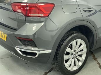 VOLKSWAGEN T-ROC 1.5 TSI GPF EVO SE SUV 5dr Petrol Manual Euro 6 (s/s) (150 ps) -