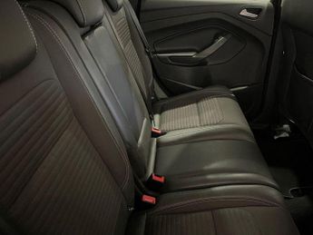 FORD KUGA 1.5T EcoBoost Titanium SUV 5dr Petrol Auto AWD Euro 6 (s/s) (182