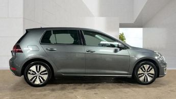 VOLKSWAGEN E-GOLF 35.8kWh e-Golf Hatchback 5dr Electric Auto (136 ps)
