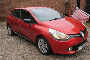 Renault Clio 1.5 dCi Dynamique MediaNav Hatchback 5dr Diesel Manual Euro 5 (s