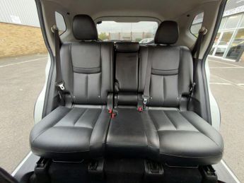 NISSAN X-TRAIL 1.7 dCi Tekna SUV 5dr Diesel CVT 4WD Euro 6 (s/s) (150 ps)