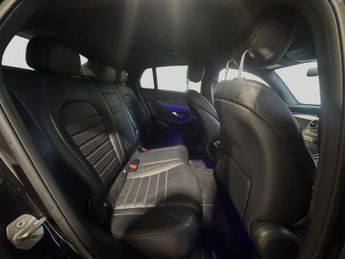 MERCEDES-BENZ GLC 2.0 GLC300d AMG Line (Premium) Coupe 5dr Diesel G-Tronic+ 4MATIC