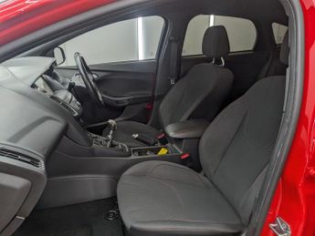 FORD FOCUS 1.0T EcoBoost ST-Line Hatchback 5dr Petrol Manual Euro 6 (s/s) (