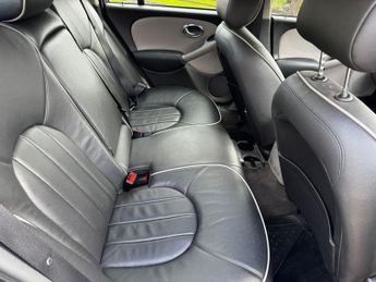 ROVER 75 2.5 V6 Connoisseur Saloon 4dr Petrol Automatic (249 g/km, 174 bh