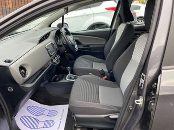 TOYOTA YARIS 1.5 VVT-i Icon Hatchback 5dr Petrol CVT Euro 6 (111 ps)
