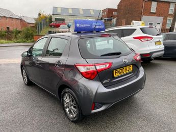 TOYOTA YARIS 1.5 VVT-i Icon Hatchback 5dr Petrol CVT Euro 6 (111 ps)