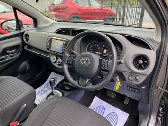 TOYOTA YARIS 1.5 VVT-i Icon Hatchback 5dr Petrol CVT Euro 6 (111 ps)