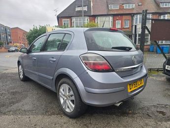 VAUXHALL ASTRA 1.6i 16v SXi Hatchback 5dr Petrol Manual (155 g/km, 113 bhp)