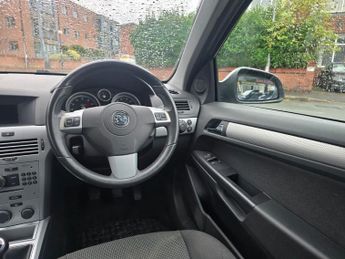 VAUXHALL ASTRA 1.6i 16v SXi Hatchback 5dr Petrol Manual (155 g/km, 113 bhp)