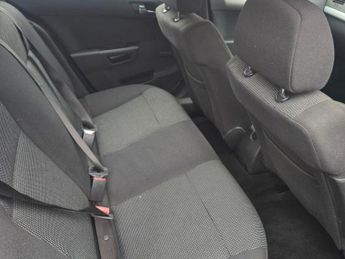 VAUXHALL ASTRA 1.6i 16v SXi Hatchback 5dr Petrol Manual (155 g/km, 113 bhp)
