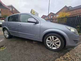 VAUXHALL ASTRA 1.6i 16v SXi Hatchback 5dr Petrol Manual (155 g/km, 113 bhp)