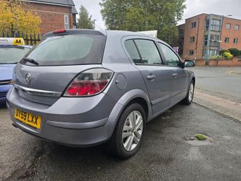 VAUXHALL ASTRA 1.6i 16v SXi Hatchback 5dr Petrol Manual (155 g/km, 113 bhp)