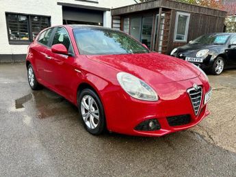 Alfa Romeo Giulietta 1.4 TB MultiAir Lusso Hatchback 5dr Petrol Manual Euro 5 (s/s) (