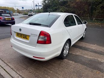 SKODA OCTAVIA 1.4 TSI Elegance Hatchback 5dr Petrol Manual Euro 4 (122 ps)