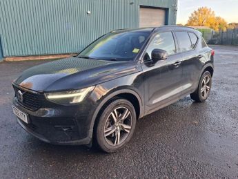 VOLVO XC40 2.0 B3 MHEV Plus Dark SUV 5dr Petrol Hybrid DCT Auto Euro 6 (s/s