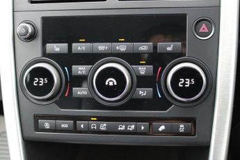 LAND ROVER DISCOVERY SPORT 2.0 TD4 SE Tech SUV 5dr Diesel Auto 4WD Euro 6 (s/s) (180 ps)