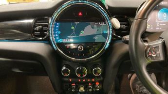 MINI Electric Hatch Cooper SE 32.6kWh Level 1 Hatchback 3dr Electric Auto (184 ps)