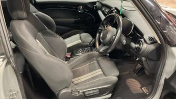 MINI Electric Hatch Cooper SE 32.6kWh Level 1 Hatchback 3dr Electric Auto (184 ps)