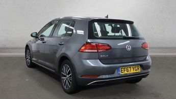VOLKSWAGEN GOLF 1.0 TSI BlueMotion Tech SE Nav Hatchback 5dr Petrol DSG Euro 6 (