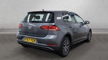 VOLKSWAGEN GOLF 1.0 TSI BlueMotion Tech SE Nav Hatchback 5dr Petrol DSG Euro 6 (