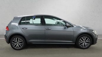 VOLKSWAGEN GOLF 1.0 TSI BlueMotion Tech SE Nav Hatchback 5dr Petrol DSG Euro 6 (