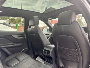 JAGUAR F-PACE 2.0 D180 Chequered Flag SUV 5dr Diesel Auto AWD Euro 6 | PANORAM