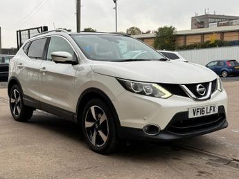 Nissan Qashqai 1.5 dCi N-Connecta SUV 5 Door Diesel Manual White 2WD Euro 6 1 F