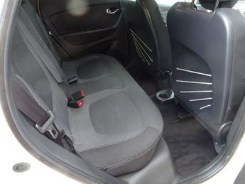 RENAULT CAPTUR 1.5 dCi ENERGY Dynamique S Nav SUV 5dr Diesel Auto Euro 6 (s/s) 