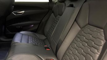 AUDI RS e-tron GT 93.4kWh Saloon 4dr Electric Auto quattro (598 ps)