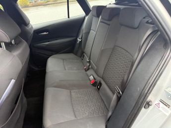 TOYOTA COROLLA 1.8 VVT-h Icon Tech Touring Sports 5dr Petrol Hybrid CVT Euro 6 
