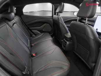 FORD MUSTANG MACH-E Extended Range 91kWh SUV 5dr Electric Automatic AWD (351 ps)