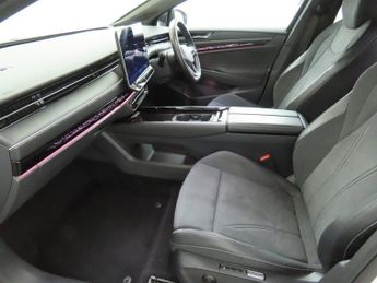 VOLKSWAGEN ID.7 Pro 77kWh Match Fastback 5dr Electric Auto (286 ps)