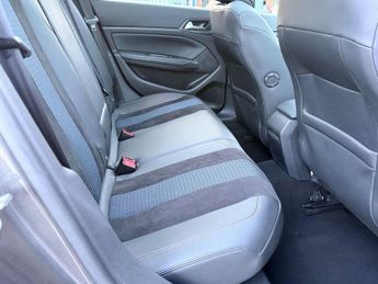 PEUGEOT 308 SW 1.2 PureTech Tech Edition Estate 5dr Petrol EAT Euro 6 (s/s) (13