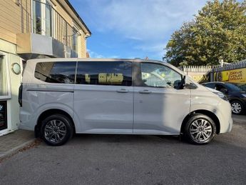 FORD TOURNEO CUSTOM 2.5 340 Duratec 11.8kWh Titanium Minibus Double Cab 5dr Petrol P