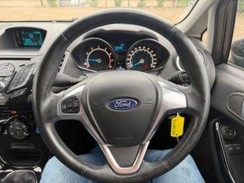 FORD FIESTA 1.25 Zetec Hatchback 5dr Petrol Manual Euro 6 (82 ps)