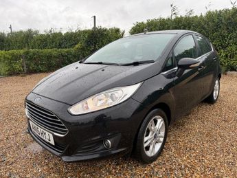 FORD FIESTA 1.25 Zetec Hatchback 5dr Petrol Manual Euro 6 (82 ps)