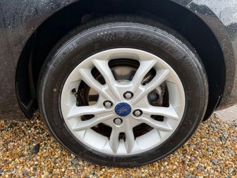 FORD FIESTA 1.25 Zetec Hatchback 5dr Petrol Manual Euro 6 (82 ps)