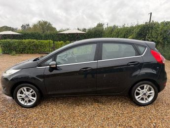 FORD FIESTA 1.25 Zetec Hatchback 5dr Petrol Manual Euro 6 (82 ps)