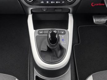 HYUNDAI I10 1.0 Premium Hatchback 5dr Petrol Auto Euro 6 (s/s) (67 ps) Rear 
