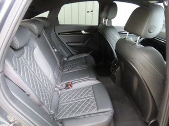 AUDI Q5 2.0 TFSIe 50 Edition 1 Sportback 5dr Petrol Plug-in Hybrid S Tro
