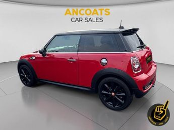 MINI HATCH 2.0 Cooper SD Hatchback 3dr Diesel Manual Euro 5 (s/s) (143 ps)