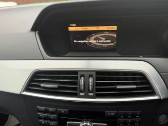 MERCEDES-BENZ C CLASS 2.1 C220 CDI BlueEfficiency Sport Saloon 4dr Diesel Manual Euro 