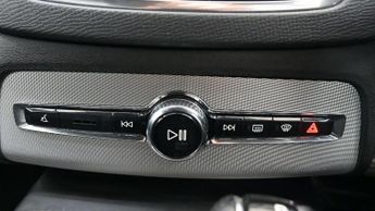 VOLVO XC90 2.0 D5 PowerPulse R-Design Pro SUV 5dr Diesel Auto 4WD Euro 6 (s
