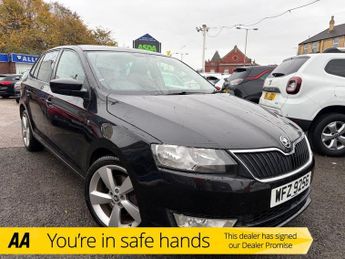 Skoda Rapid 1.6 TDI SE Sport Hatchback 5dr Diesel DSG Euro 5 (90 ps)