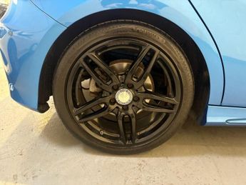 MERCEDES-BENZ A CLASS 1.5 A180d AMG Line Hatchback 5dr Diesel 7G-DCT Euro 6 (s/s) (109