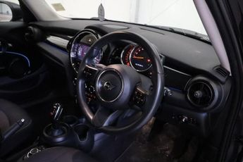 MINI HATCH 1.5 One Classic Hatchback 5dr Petrol Steptronic Euro 6 (s/s) (10