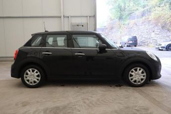 MINI HATCH 1.5 One Classic Hatchback 5dr Petrol Steptronic Euro 6 (s/s) (10